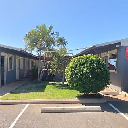 Econo Lodge Karratha Bagian luar foto