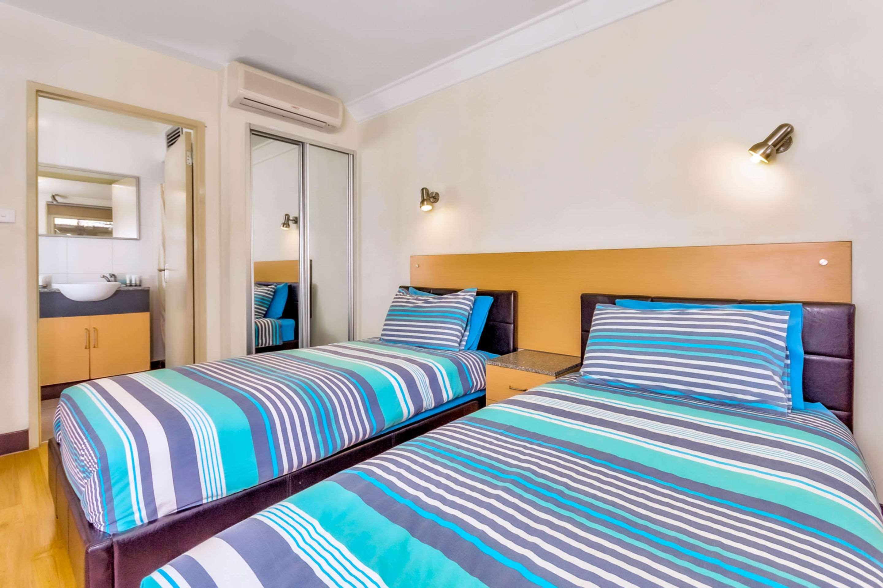 Econo Lodge Karratha Bagian luar foto