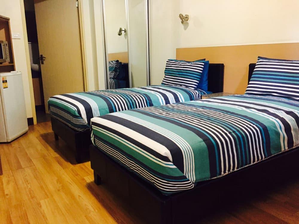 Econo Lodge Karratha Bagian luar foto