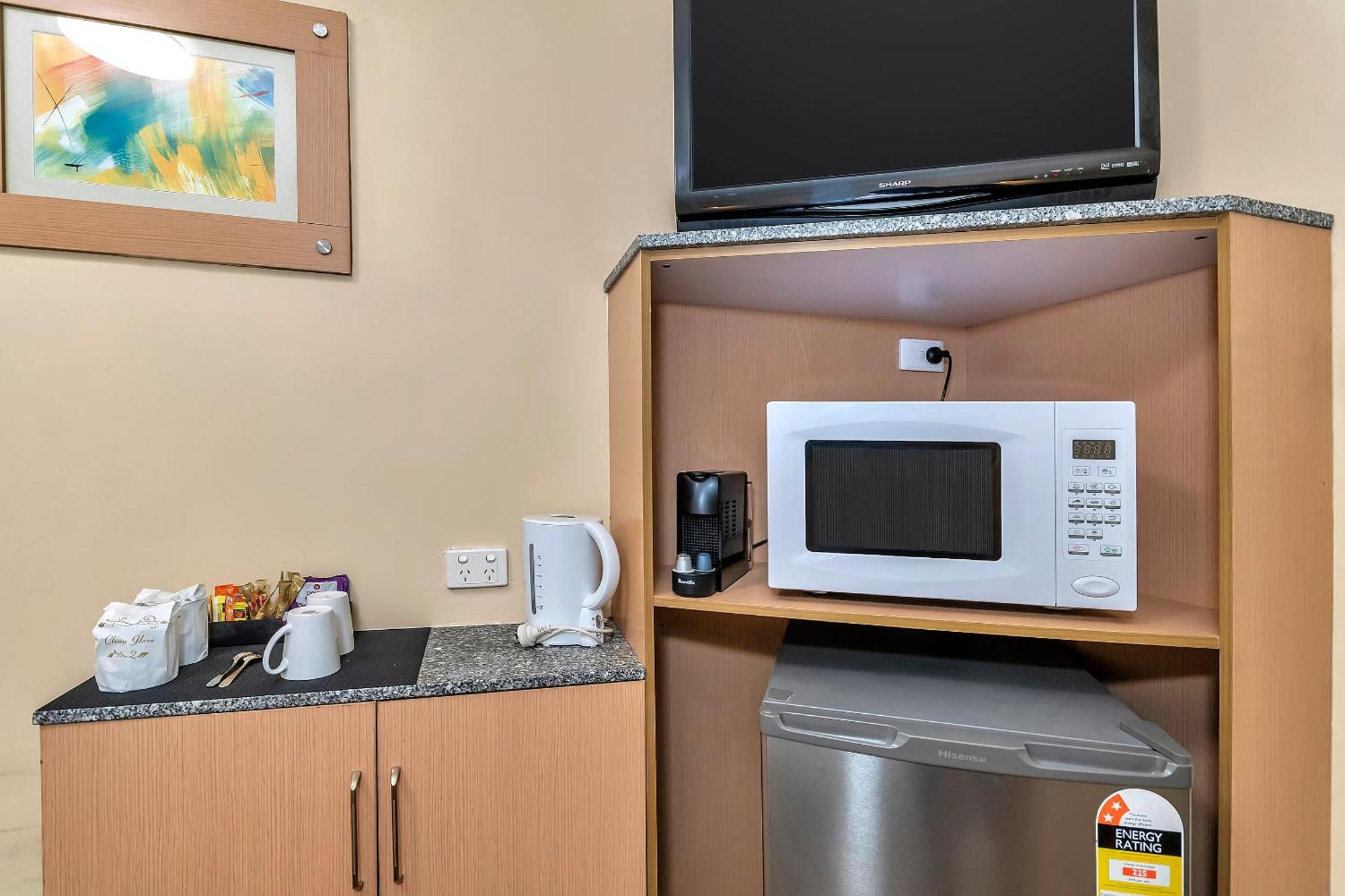 Econo Lodge Karratha Bagian luar foto